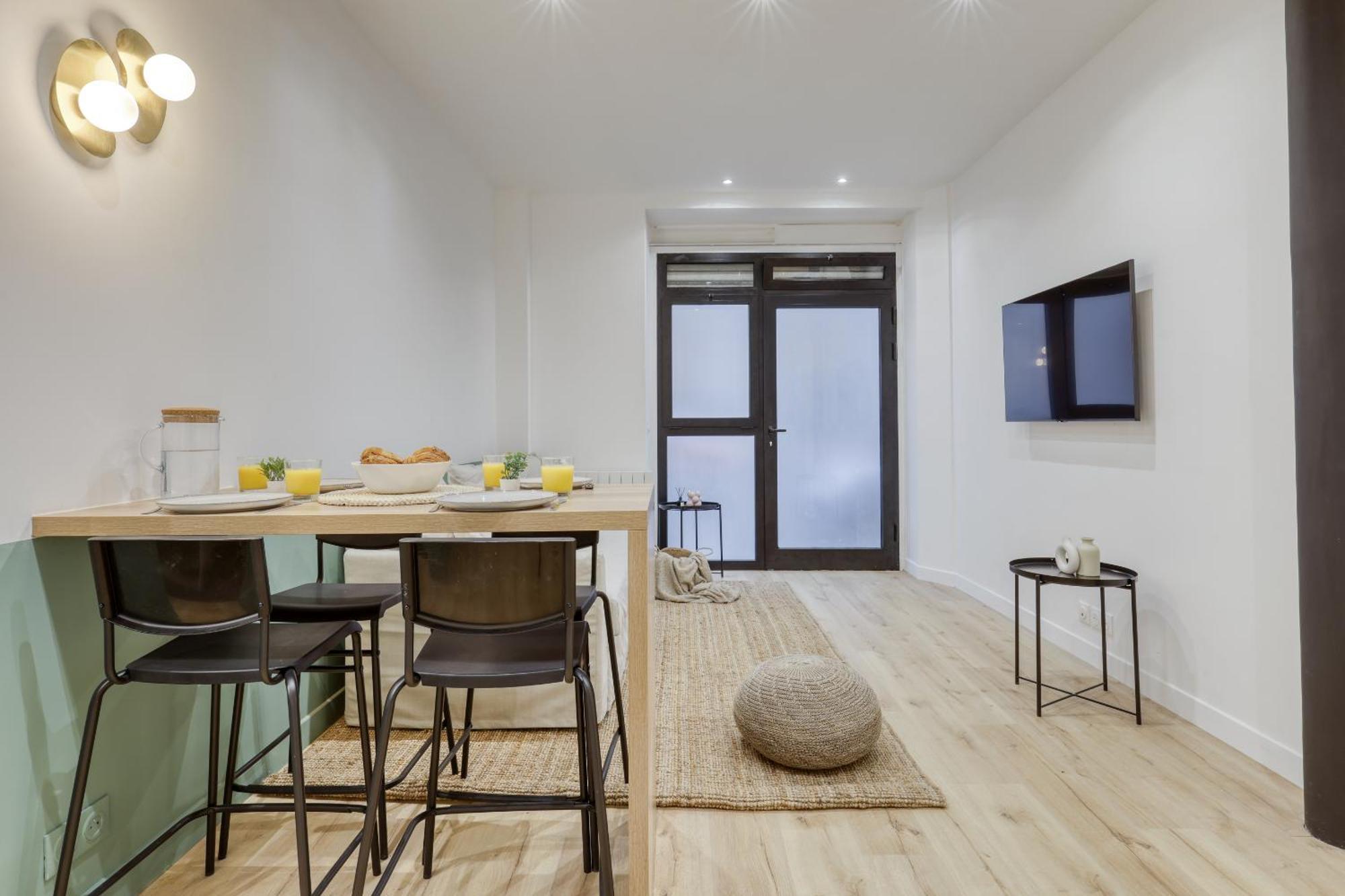 Appartamento And New 2 Bedrooms Flat - Heart Of 02 Parigi