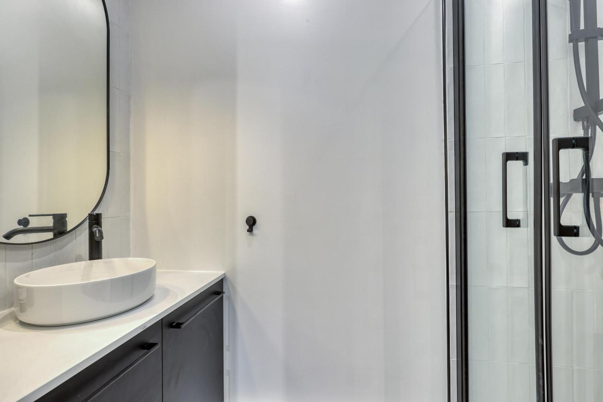And New 2 Bedrooms Flat - Heart Of 02 Parigi